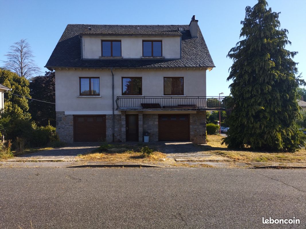 Maison 6 pièces 125 m² · à Argences en Aubrac · 125 m² · 174 000 €