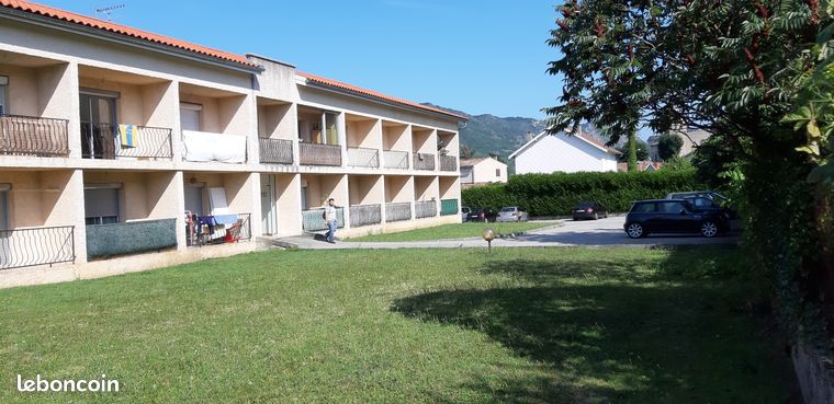 Studio Climatisé de 30 m² RDC avec balcon Sud