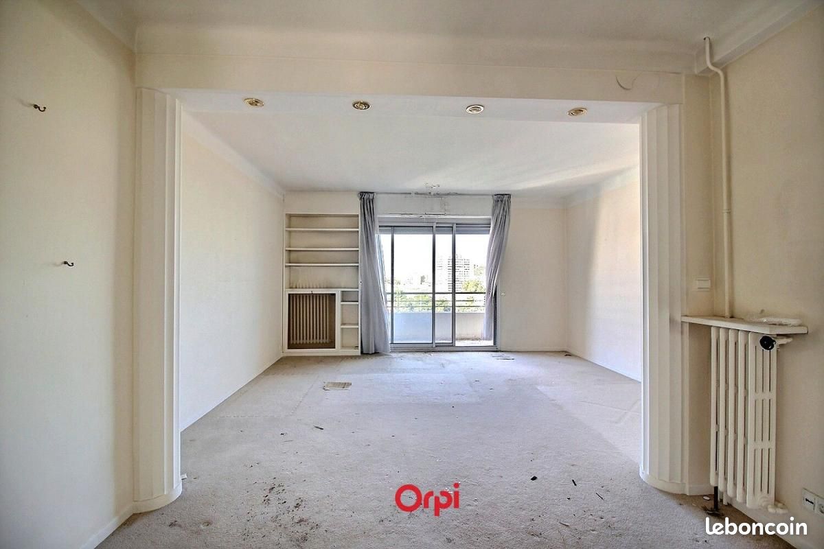 Appartement 3 pièces 77 m² · à Marseille · 77 m² · 234 000 €