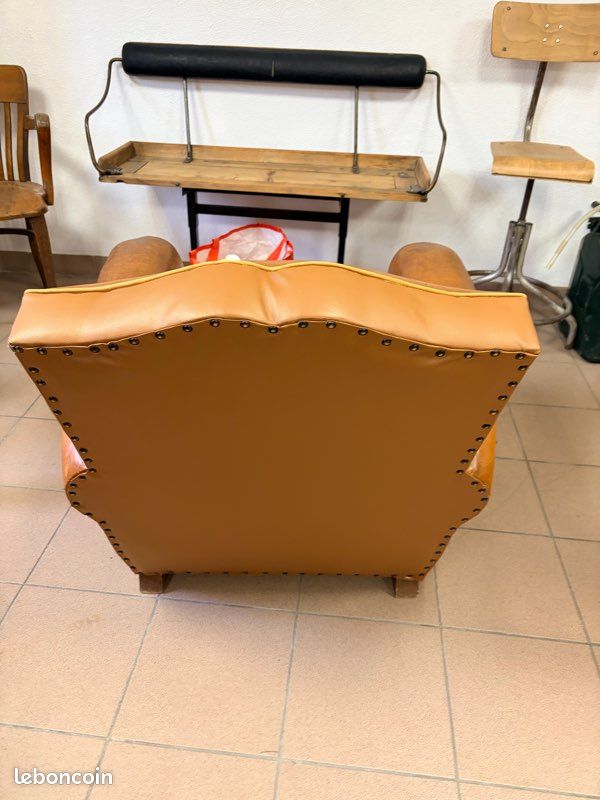 Fauteuil club classique - Grand Moustache - ClubSpirit - en cuir / en hêtre / avec coussin amovible