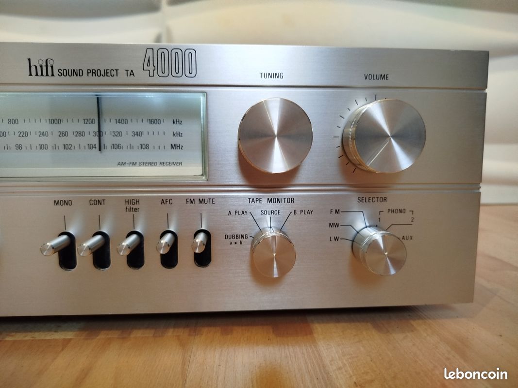 Ampli tuner vintage radiola 5910 avec enceintes à Ableiges