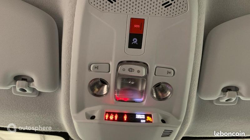 Peugeot 208 1.2 Hybrid 110ch Style e-DCS6 (image 38)