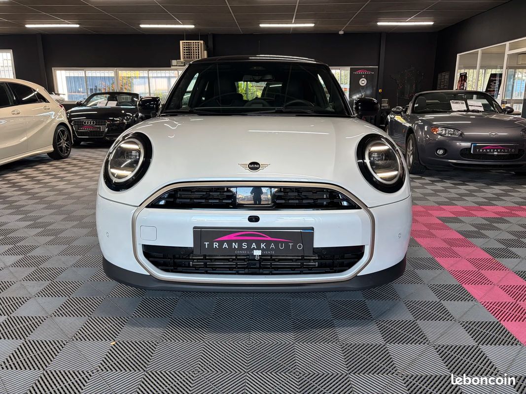 Mini COOPER Cooper C Favoured (image 8)
