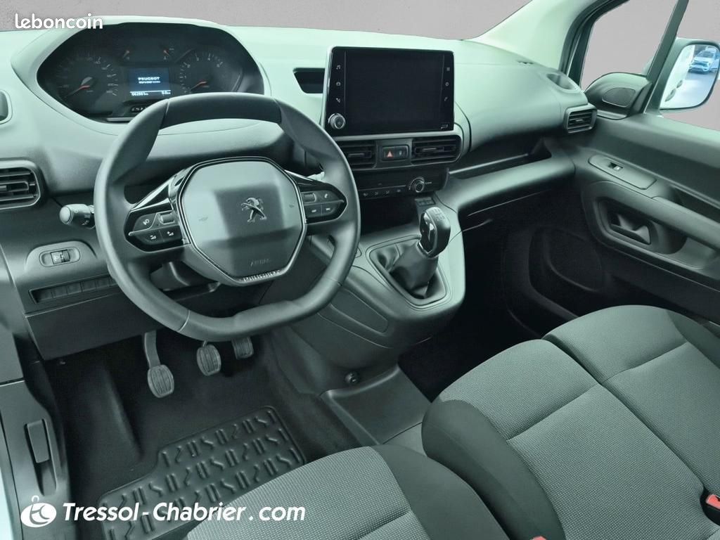Peugeot Partner FOURGON STANDARD 650 KG BLUEHDI 100 S&S BVM5 ASPHALT (image 6)