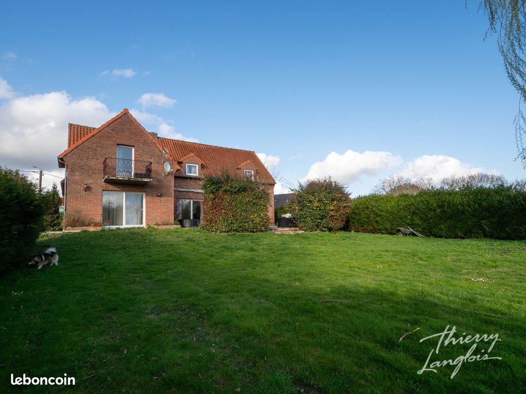 Maison 7 pièces 339 m² · à Landas · 339 m² · 498 000 €