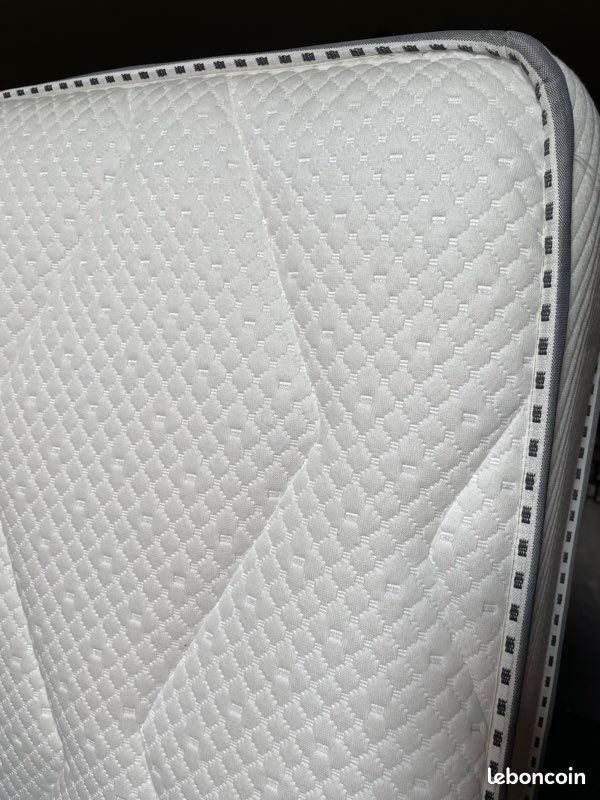 Matelas Simmons TBE (image 2)