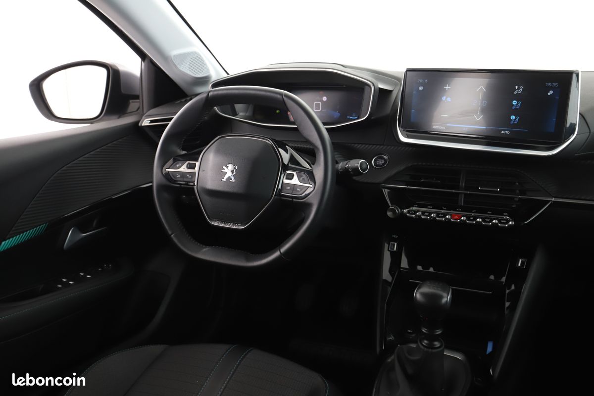 Peugeot 208 1.2 PureTech Allure Pack 100 ch (image 7)
