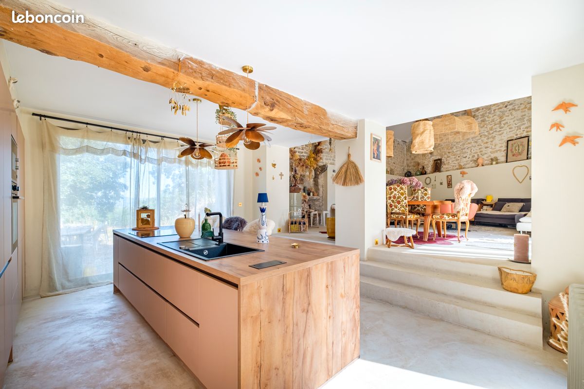 Maison 7 pièces 280 m² · à Limonest · 280 m² · 899 000 €