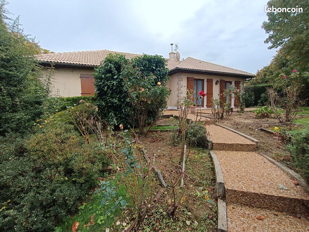 Maison 7 pièces 210 m² · à Limoges · 210 m² · 249 100 €