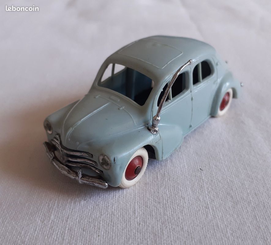 SIMCA 9 ARONDE 1/43° chassis tole doré Norev plastique rhodialite 1954