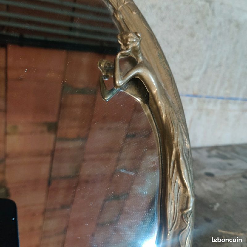 ANCIEN MIROIR DE coiffeuse pivotant sur pied en bronze laiton ange
