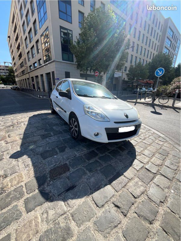 Clio 3 (image 1)