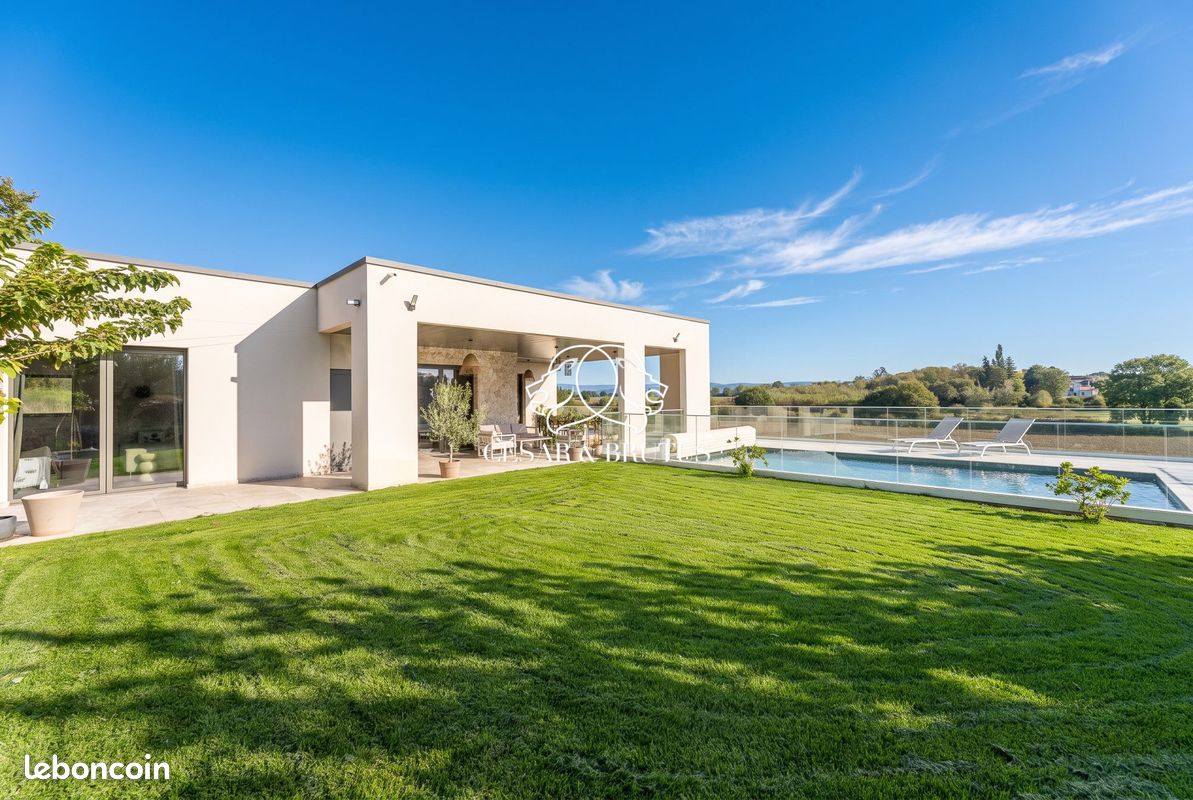 Maison 12 pièces 287 m² · à Chavanoz · 287 m² · 895 000 €