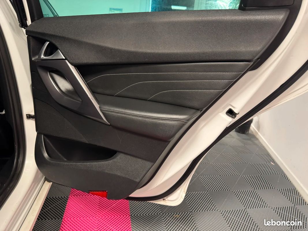 DS DS5 Hybrid 4x4 ETG6 So Chic (image 24)
