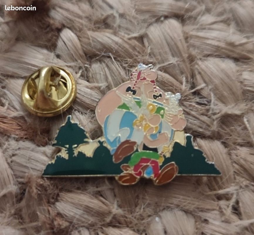 Pin's Astérix et Obélix (image 1)