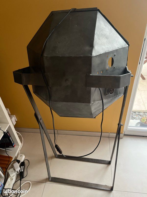 Luminaire sur pied (image 3)