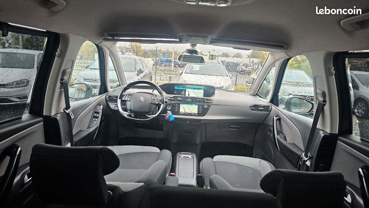 GRAND C4 PICASSO 7 PLACE BOITE AUTO 1.6 HDI 120 CHV feel (image 2)