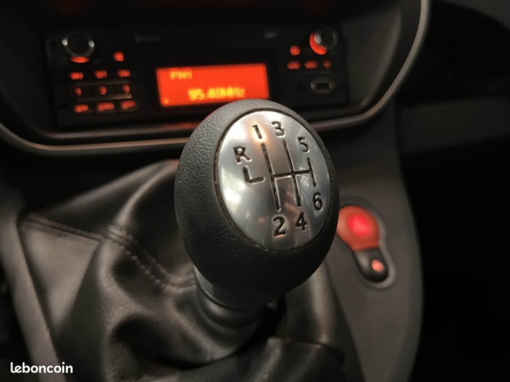 RENAULT KANGOO TCE 115 Energy Extrem (image 12)