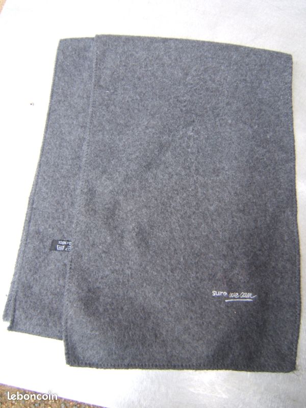 Echarpe gris anthracite (image 1)