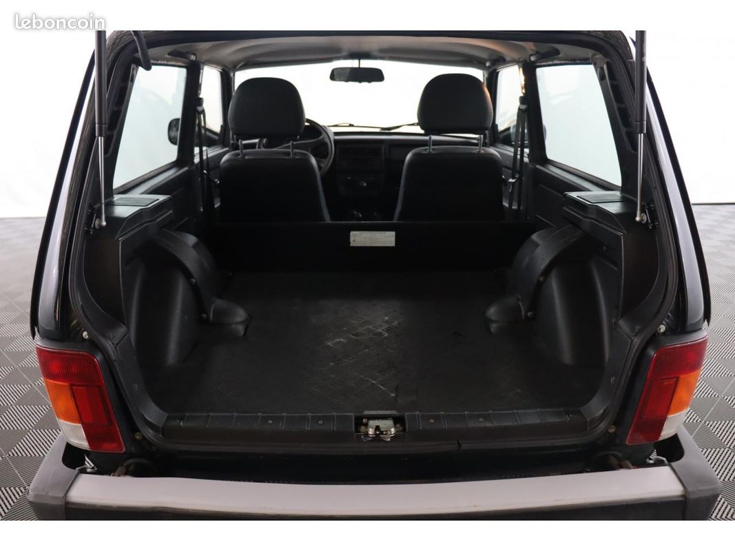 LADA NIVA 1.7i - 81 Utlilitaire (image 17)