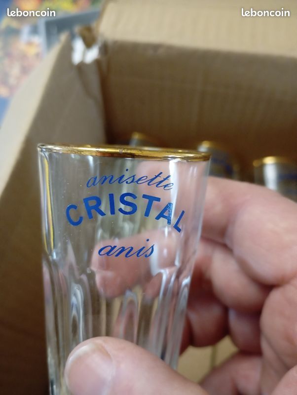 LOT DE 4 Anciens Verre A Eau En Cristal Grave Verre A Pied Decor Noeud
