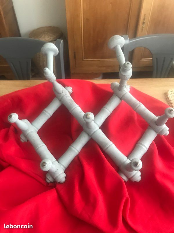 Portemanteau (image 1)