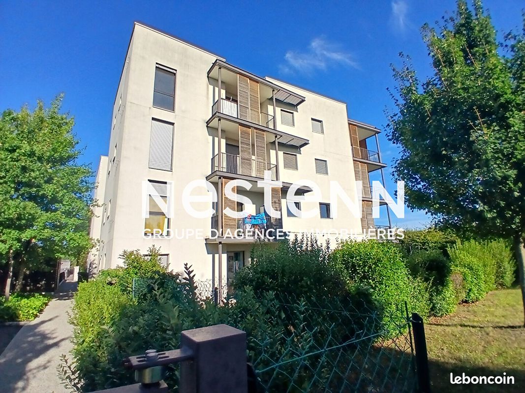 Appartement 2 pièces 47 m² · à Saint-Priest · 47 m² · 900 €/mois