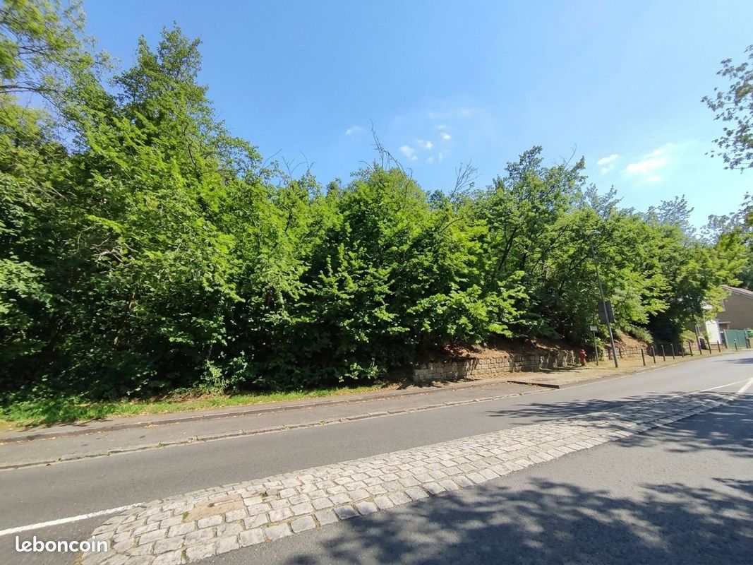 Terrain 620 m² · à Saclas · 39 000 €
