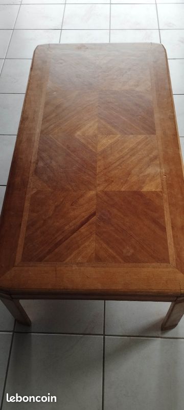 Table basse en bois (image 1)
