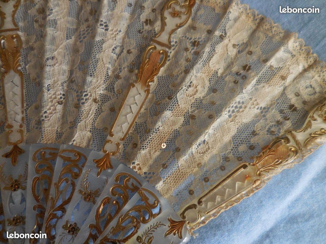 ÉVENTAIL POUPÉE ANCIENNE accessoires porcelaine EUR 40,00 - FR