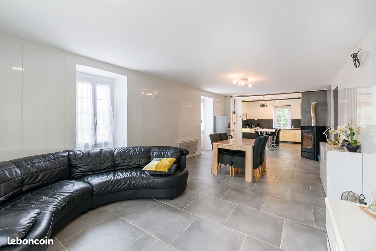 Maison 6 pièces 141 m² · à Amou · 141 m² · 120 000 €