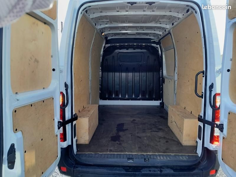 Renault Master Fg F3300 L2H2 2.3 Blue dCi 135ch Grand Confort Euro6 (image 9)