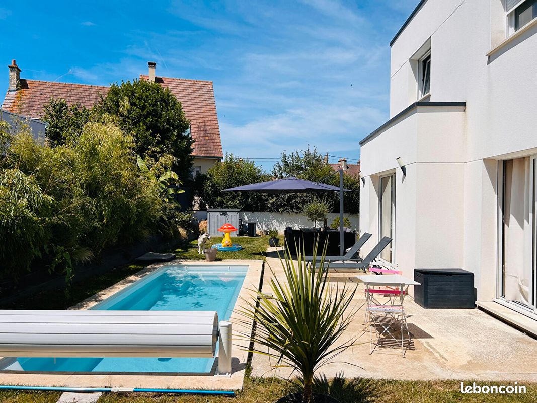 Maison 6 pièces 125 m² · à Saint-Martin-de-May · 125 m² · 359 000 €