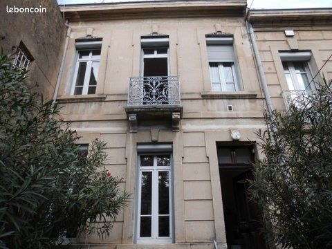 Maison 6 pièces 94 m² · à Salon-de-Provence · 94 m² · 1 105 €/mois