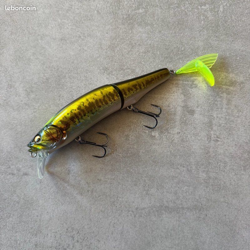 Megabass Gorham 147 F #bass (image 1)