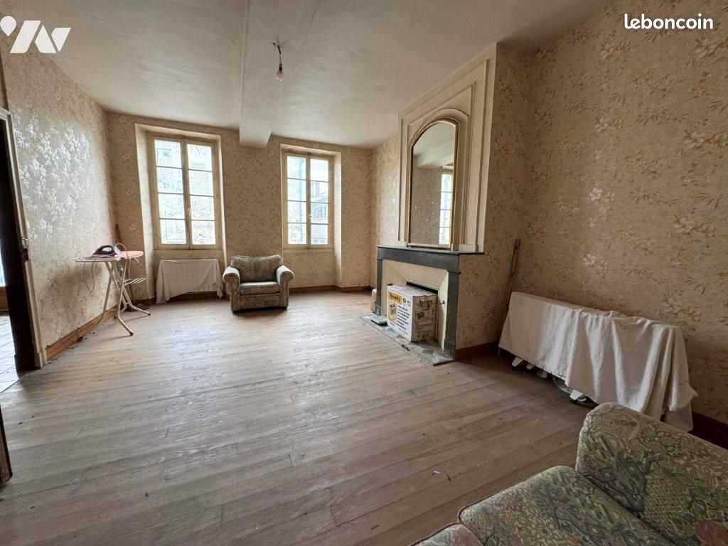 Maison 9 pièces 223 m² · à Barbaste · 223 m² · 80 800 €