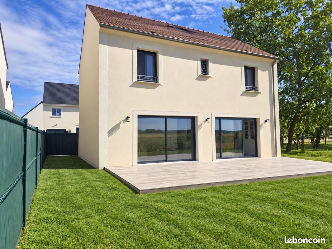 Maison 5 pièces 118 m² · à Leudeville · 118 m² · 384 000 €