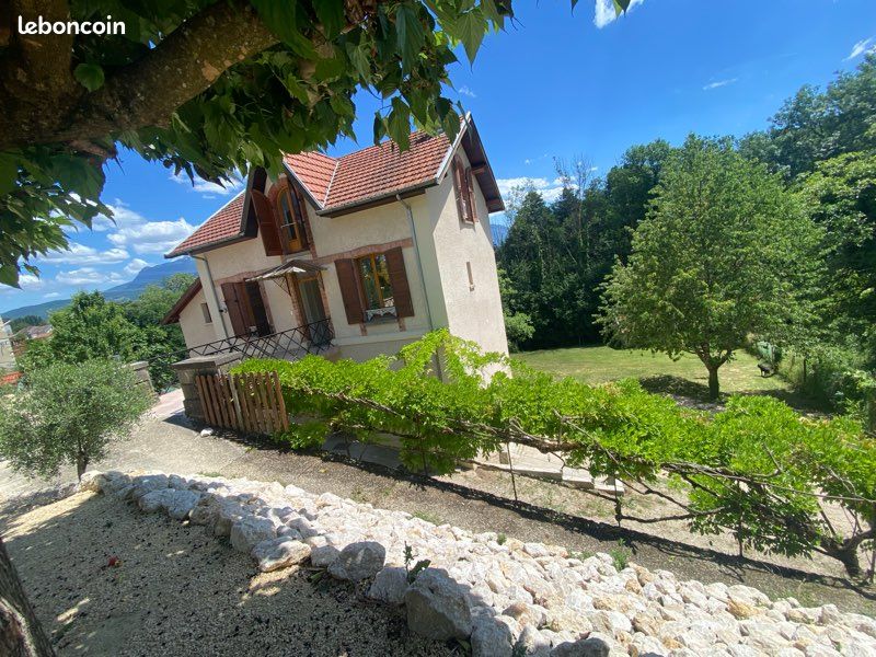 Maison 7 pièces 170 m² · à Moirans · 170 m² · 590 000 €
