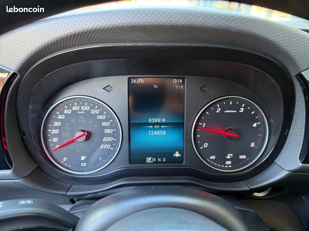 MERCEDES CLASSE T 180 d 7G-DCT Style CarPlay clim garantie 12 mois (image 14)
