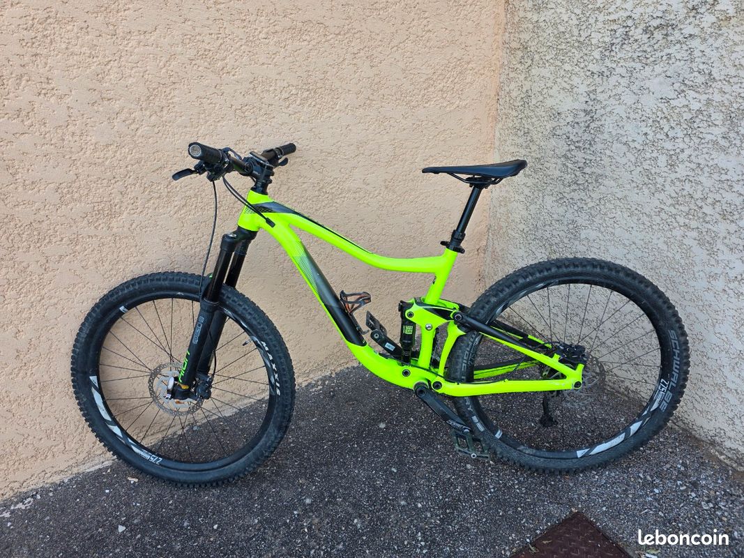 Vtt giant trance Vélos