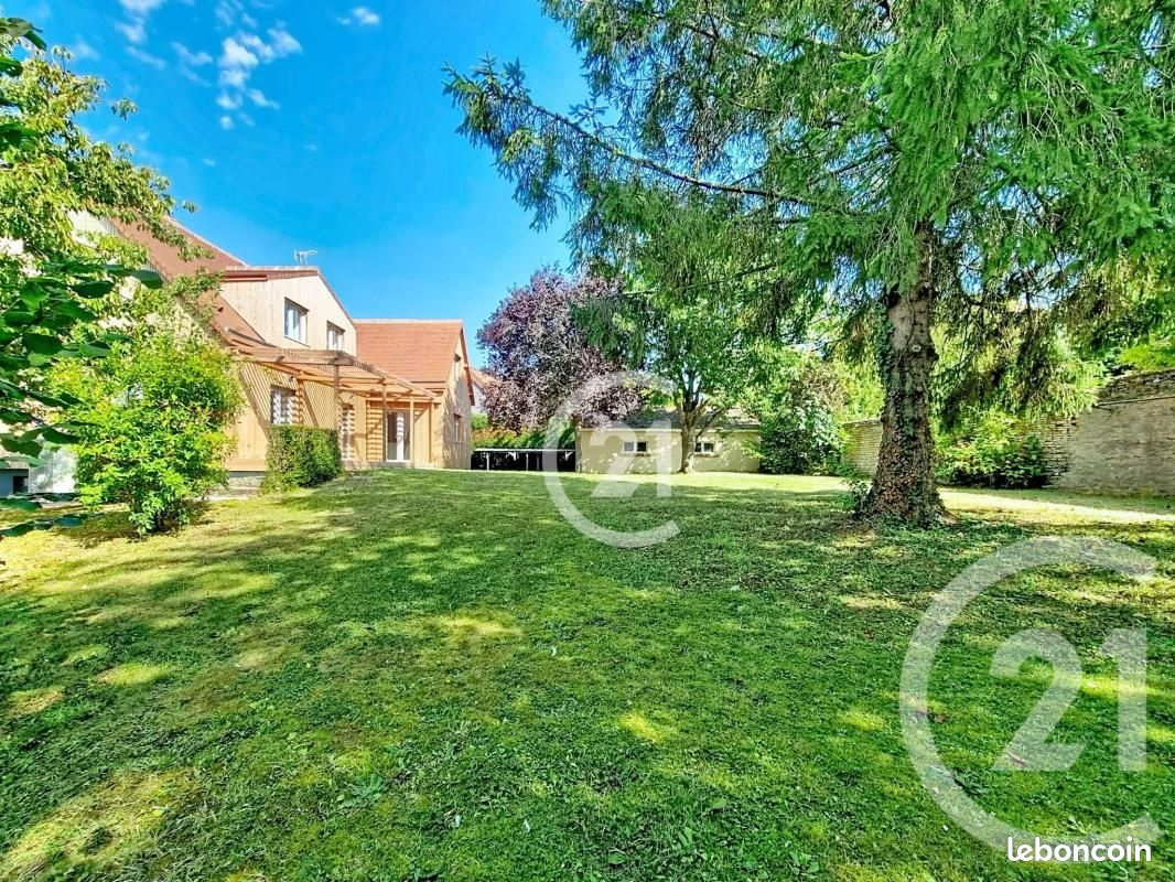 Maison 7 pièces 145 m² · à Colomby-Anguerny · 145 m² · 630 000 €