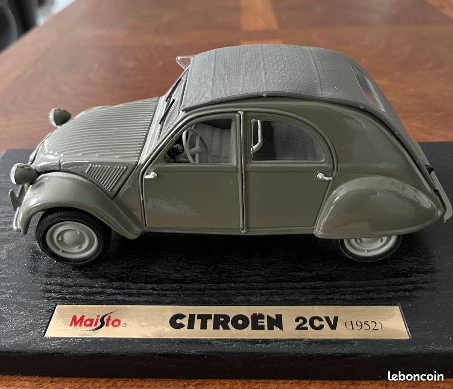 CITROEN 2 CV DE 1952 NEUVE ,MAISTO VOITURE ECHEL 1/18 La