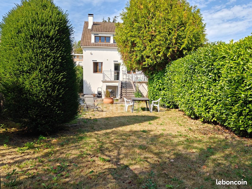Maison 5 pièces 113 m² · à Breuillet · 113 m² · 309 000 €