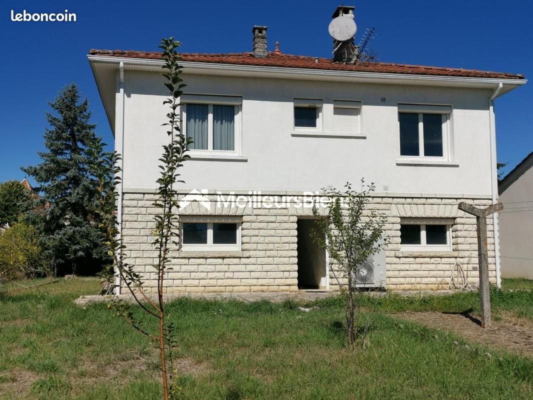 Maison 6 pièces 93 m² à Douzillac