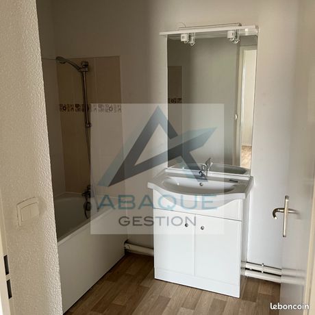 https://img.leboncoin.fr/api/v1/lbcpb1/images/gh/90/f3/gh90f3fe52be2f711b7d9601731e18574bfcc2d7.jpg?rule=ad-image