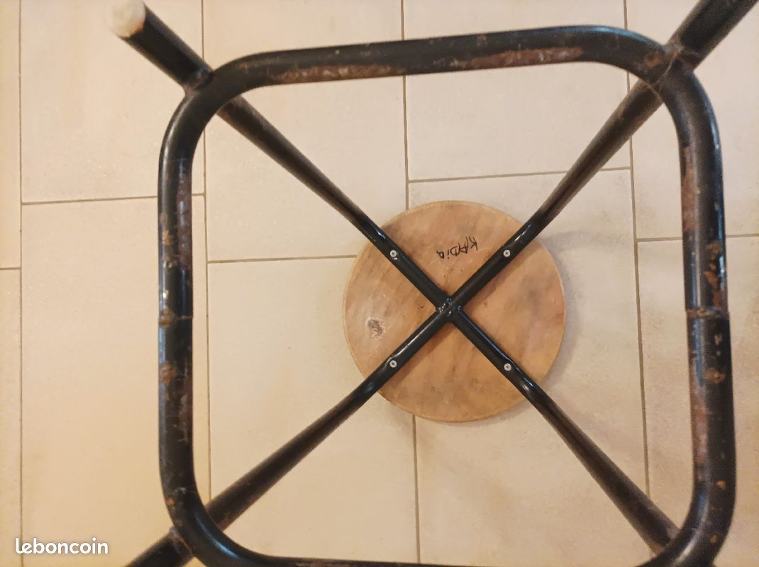 Tabouret industriel bois métal (image 4)