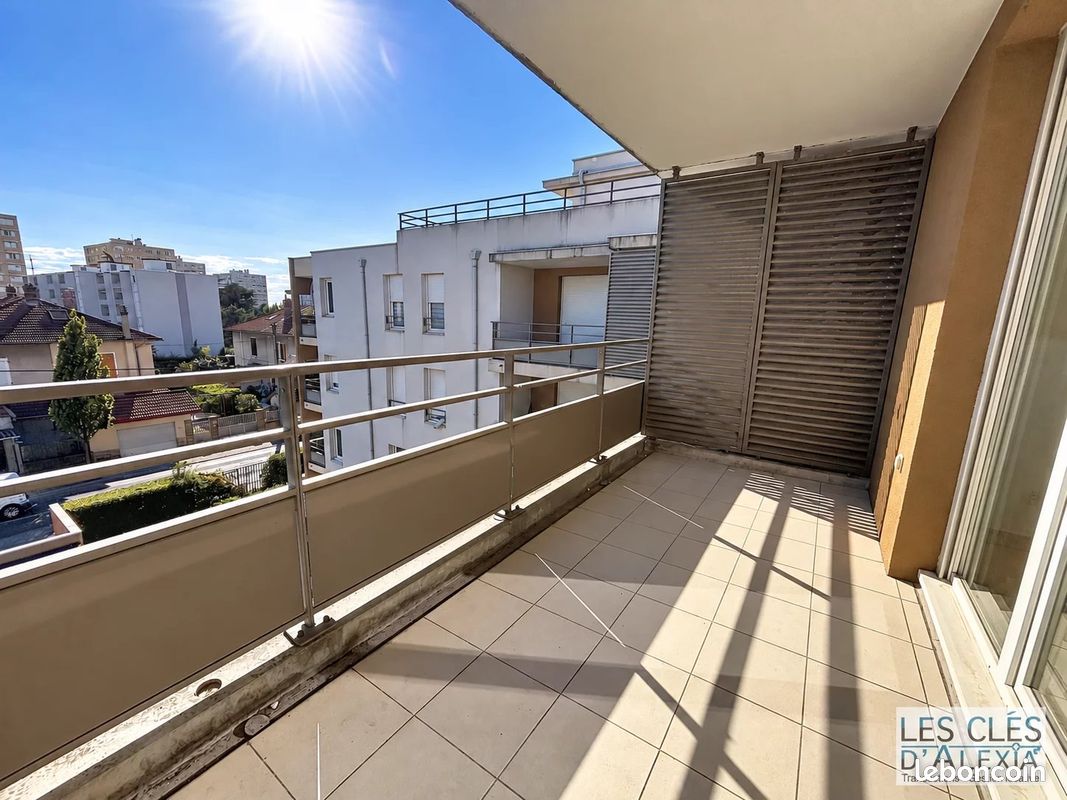 Appartement 4 pièces 73 m² · à Saint-Priest · 73 m² · 219 000 €