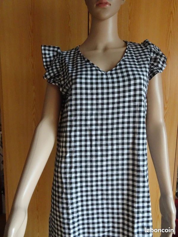 ROBE légère à CARREAUX NOIRS/BLANCS T. 38 NEUVE (image 2)
