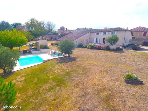 Maison 8 pièces 281 m²