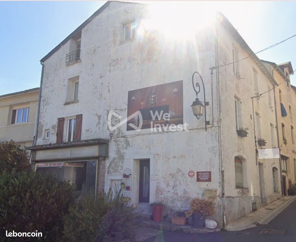 Maison 8 pièces 300 m² · à Lacaune · 300 m² · 210 000 €